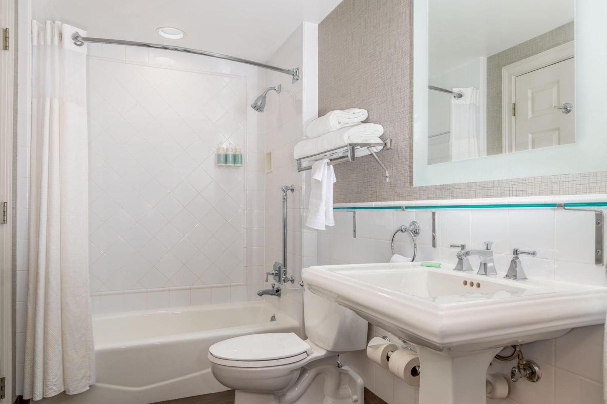 Courtyard St. Louis Downtown/Convention Center Hotel Ngoại thất bức ảnh